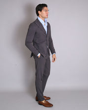 Single-breasted tailored suit