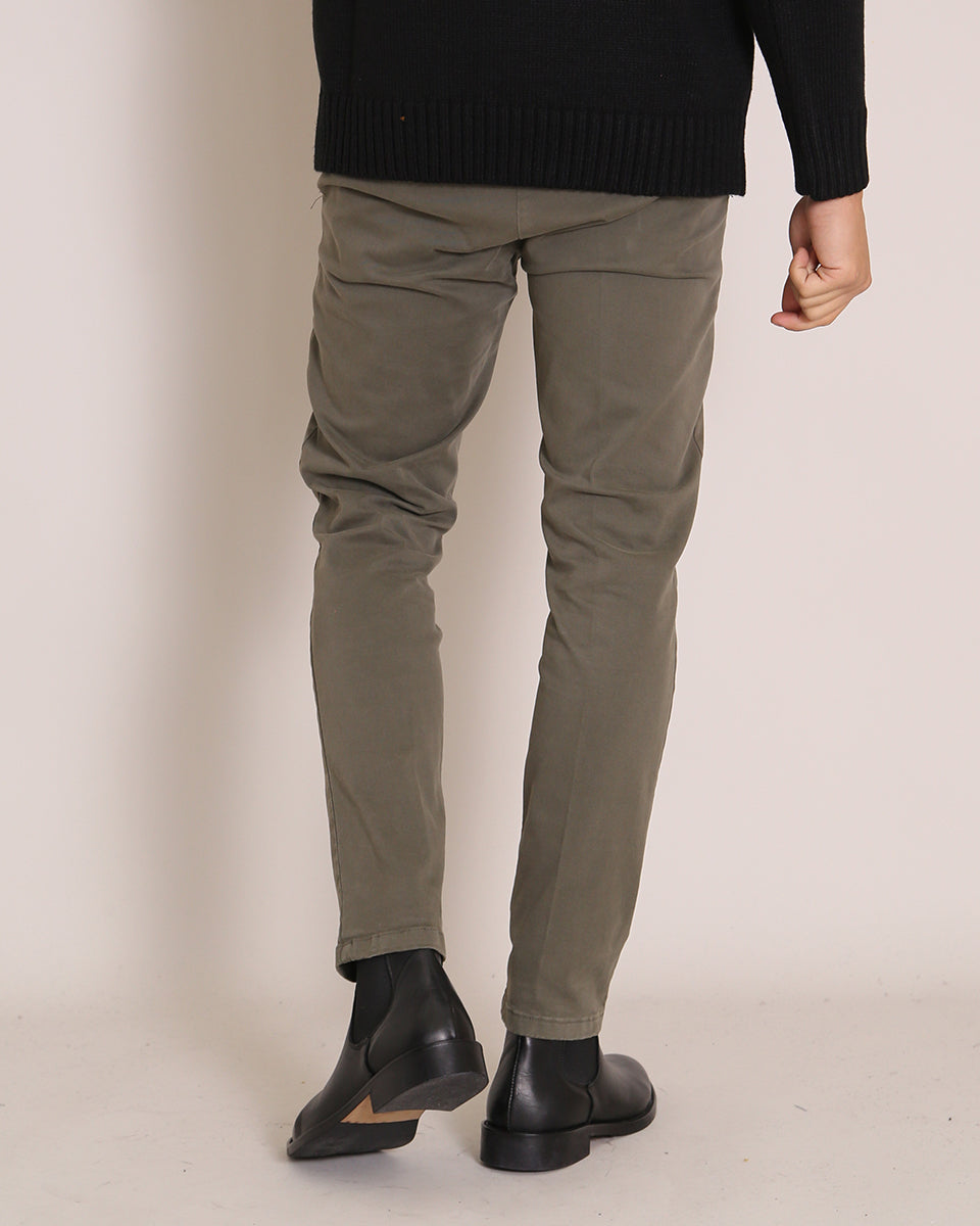 Pantalone Chino