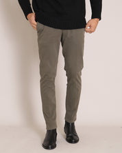 Pantalone Chino