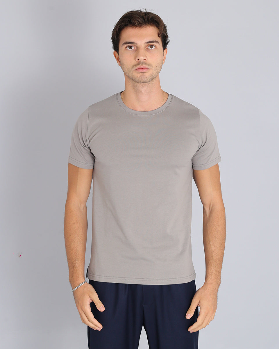 Basic t-shirt con spacchetto