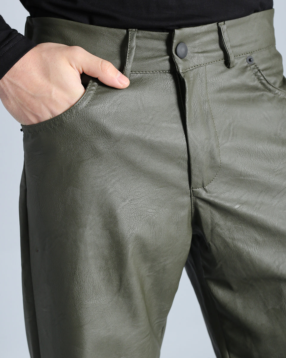 Pantalone effetto pelle