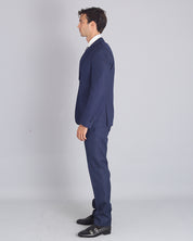 Single-breasted tailored suit