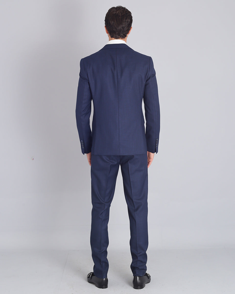 Single-breasted tailored suit