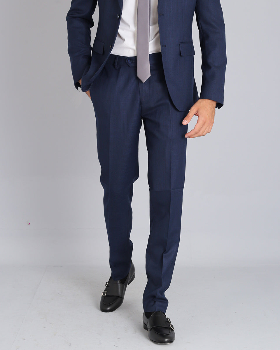 Single-breasted tailored suit