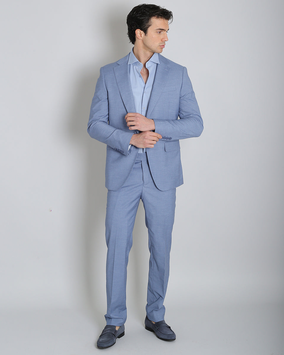 Single-breasted tailored suit