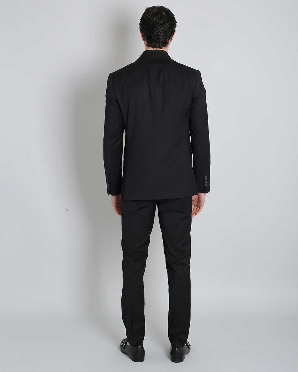 Single-breasted tailored suit