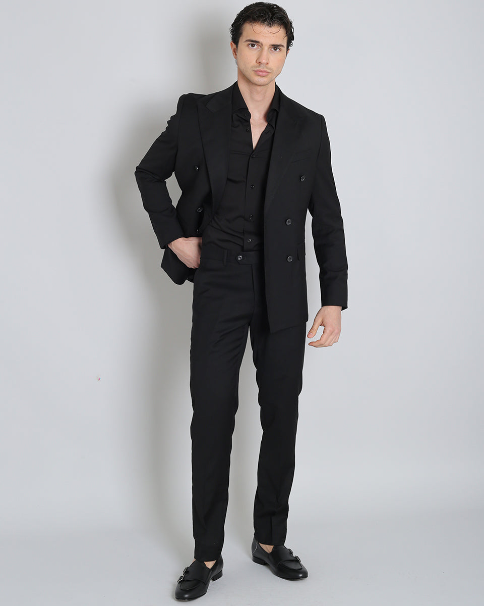 Single-breasted tailored suit