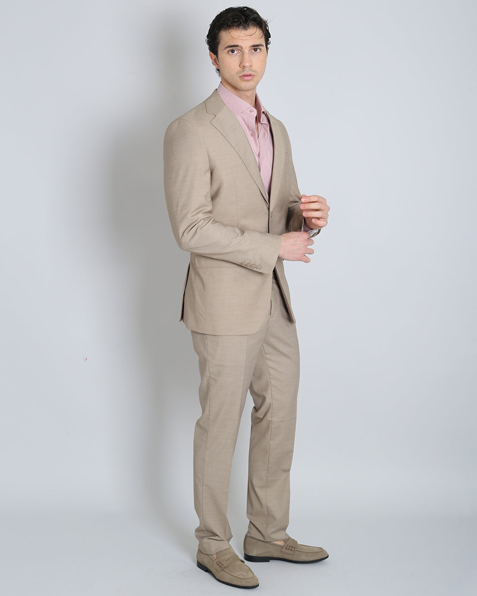 Single-breasted tailored suit