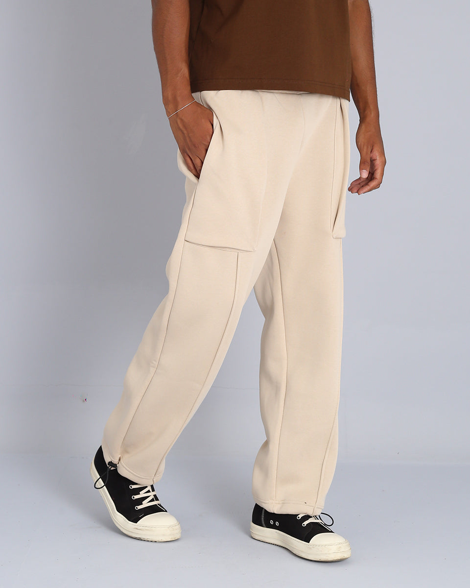 Tracksuit trousers with tights 