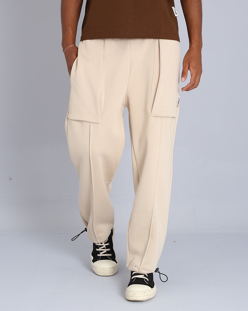 Tracksuit trousers with tights 