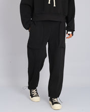 Tracksuit trousers with tights 