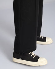 Tracksuit trousers with tights 