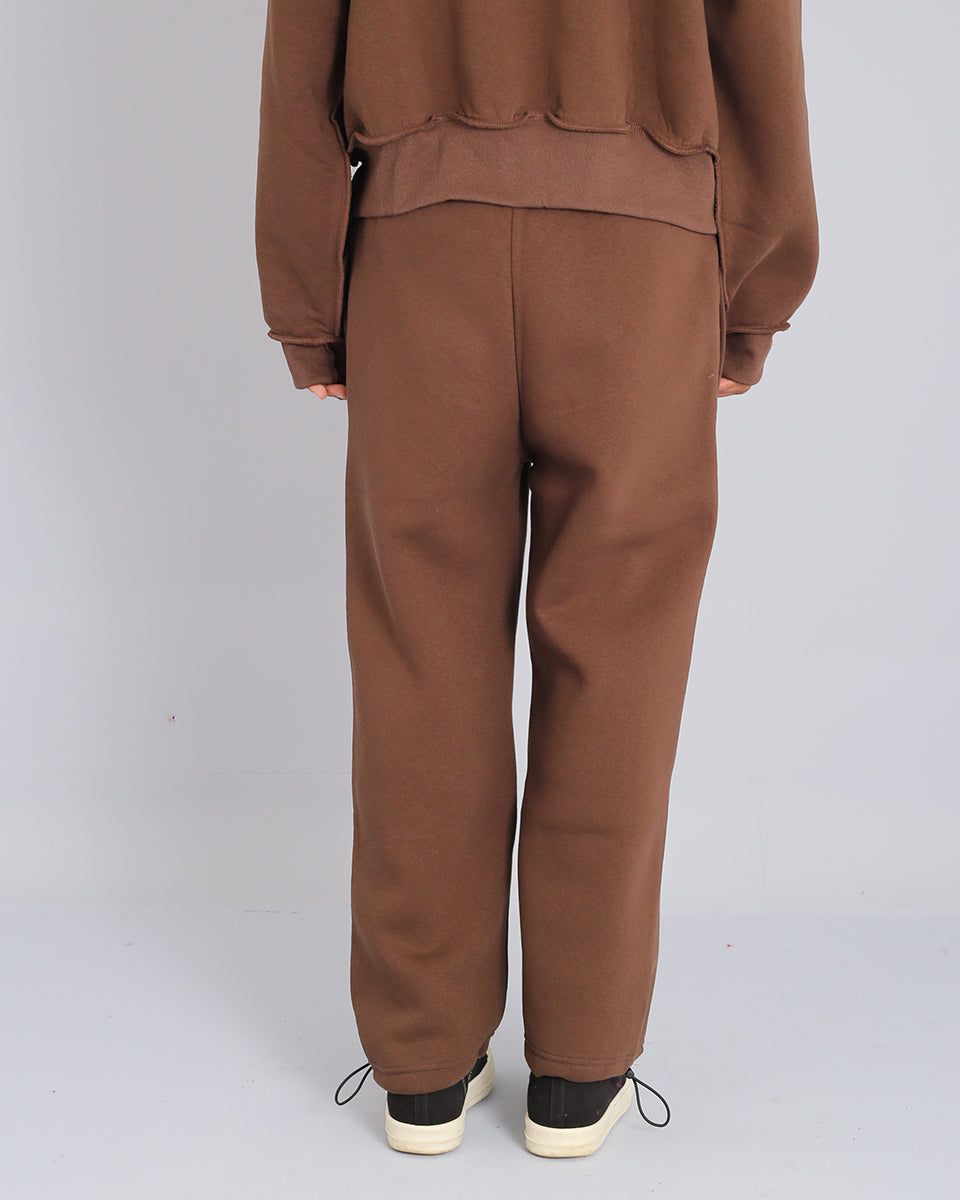 Tracksuit trousers with tights 