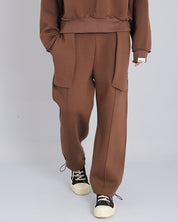 Tracksuit trousers with tights 