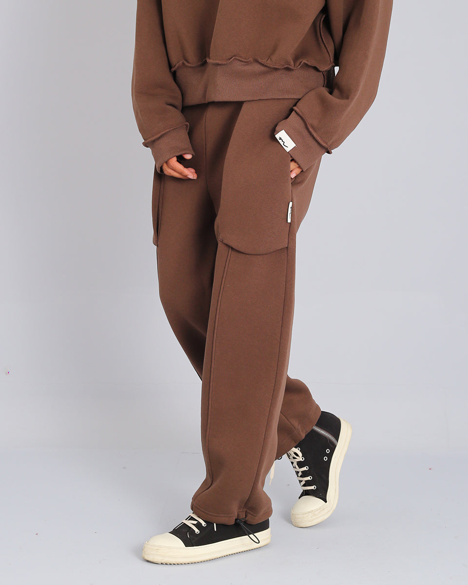 Tracksuit trousers with tights 